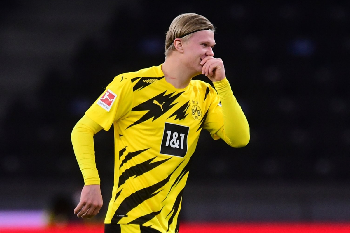 Erling Haaland ở lại với Dortmund thêm một thời gian